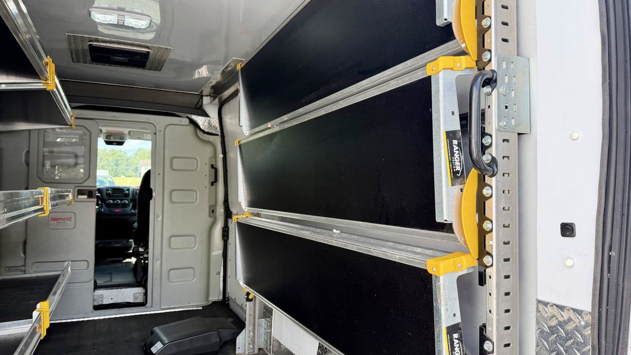 Used 2021 RAM ProMaster 2500 w/ Interior LED Lighting Group FWD image 11
