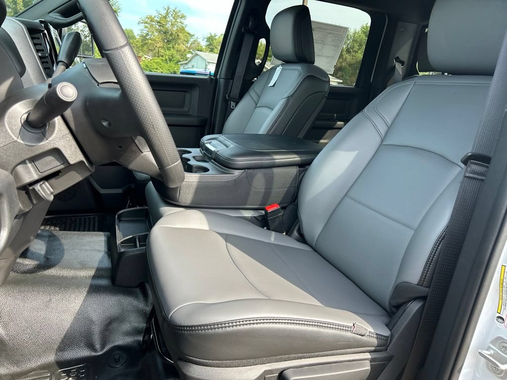 New 2027 RAM 3500 Tradesman AWD/4WD image 11