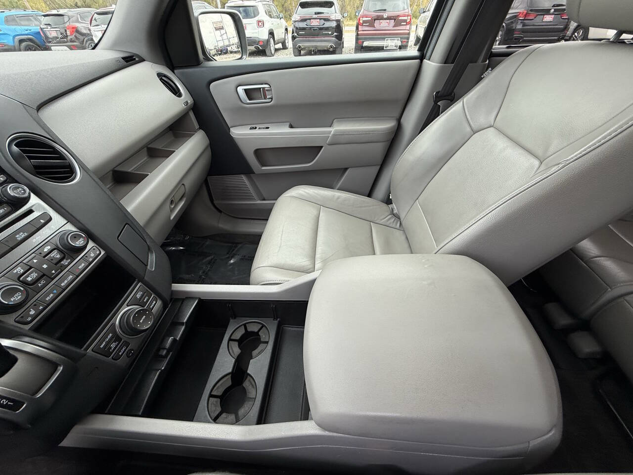 Used 2012 Honda Pilot Touring image 29
