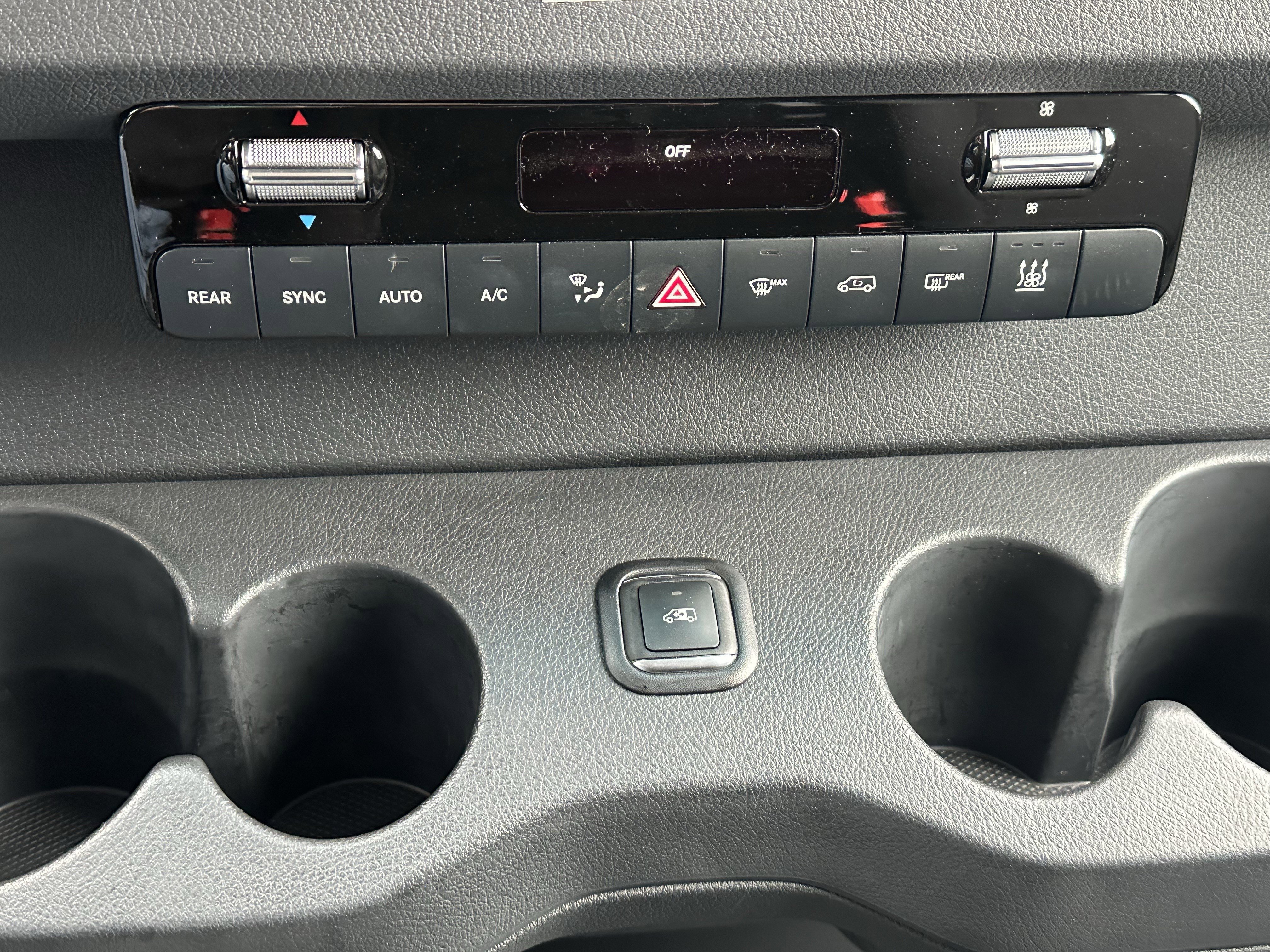 Used 2024 Mercedes-Benz Sprinter 2500 image 31