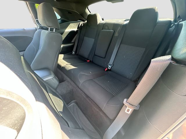 Used 2018 Dodge Challenger R/T w/ Driver Convenience Group RWD image 26