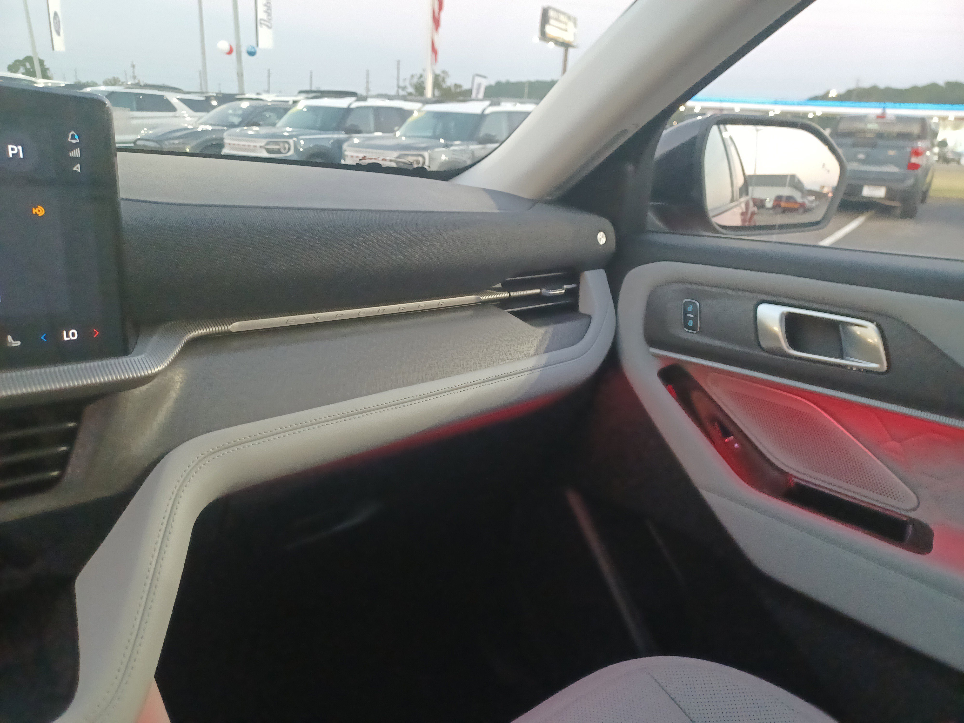 New 2025 Ford Explorer Platinum w/ Ultimate Package image 20