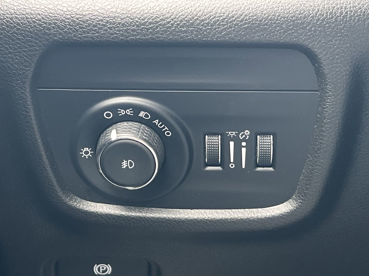 Used 2021 Jeep Grand Cherokee L Limited image 18