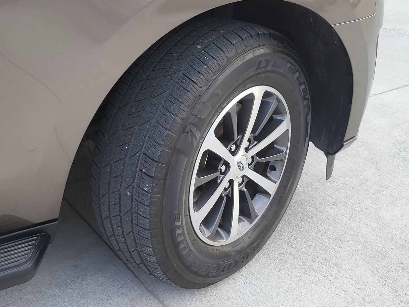 Used 2018 Ford Expedition XLT w/ Equipment Group 201A image 7