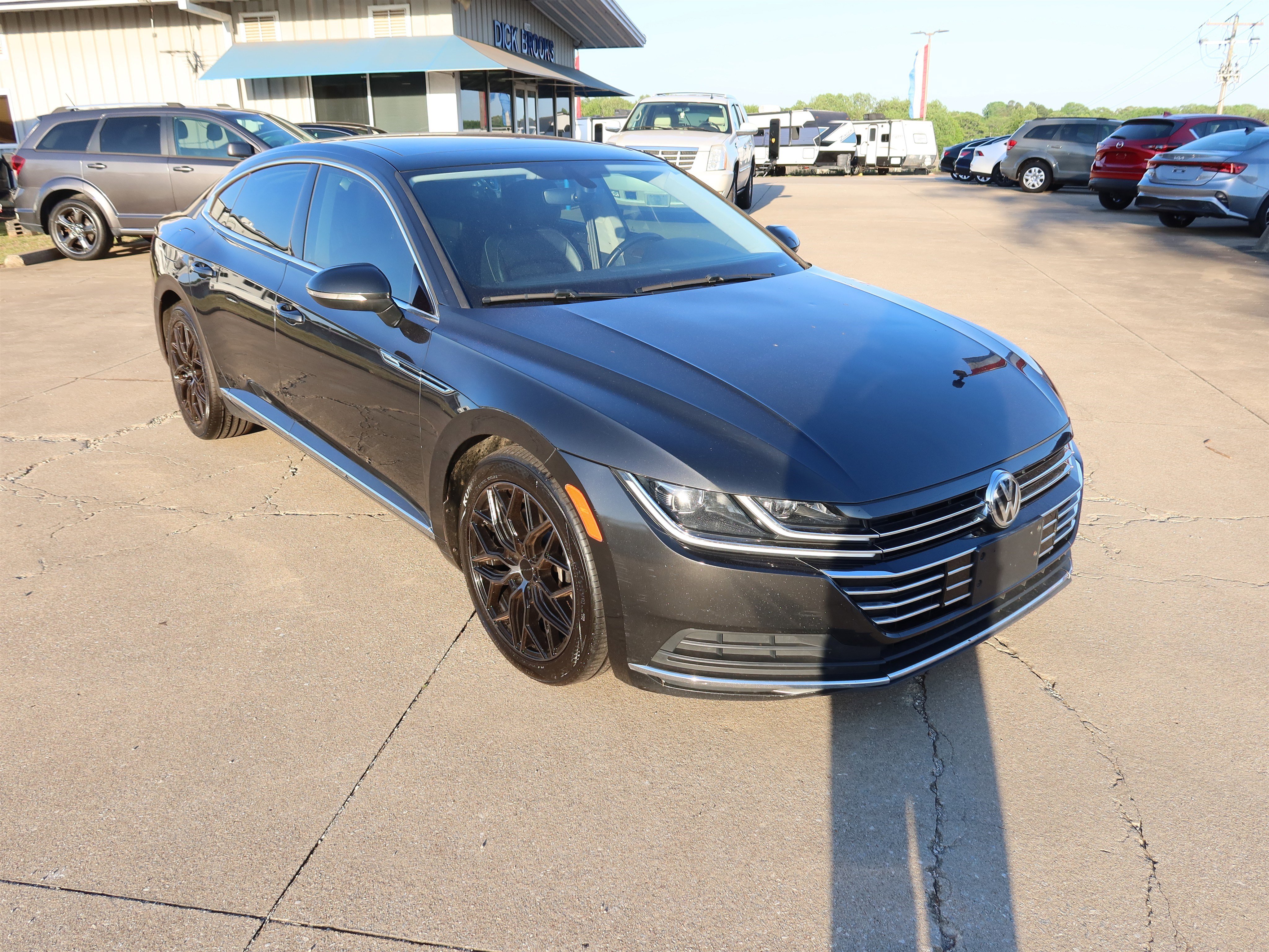 Used 2020 Volkswagen Arteon SEL image 2
