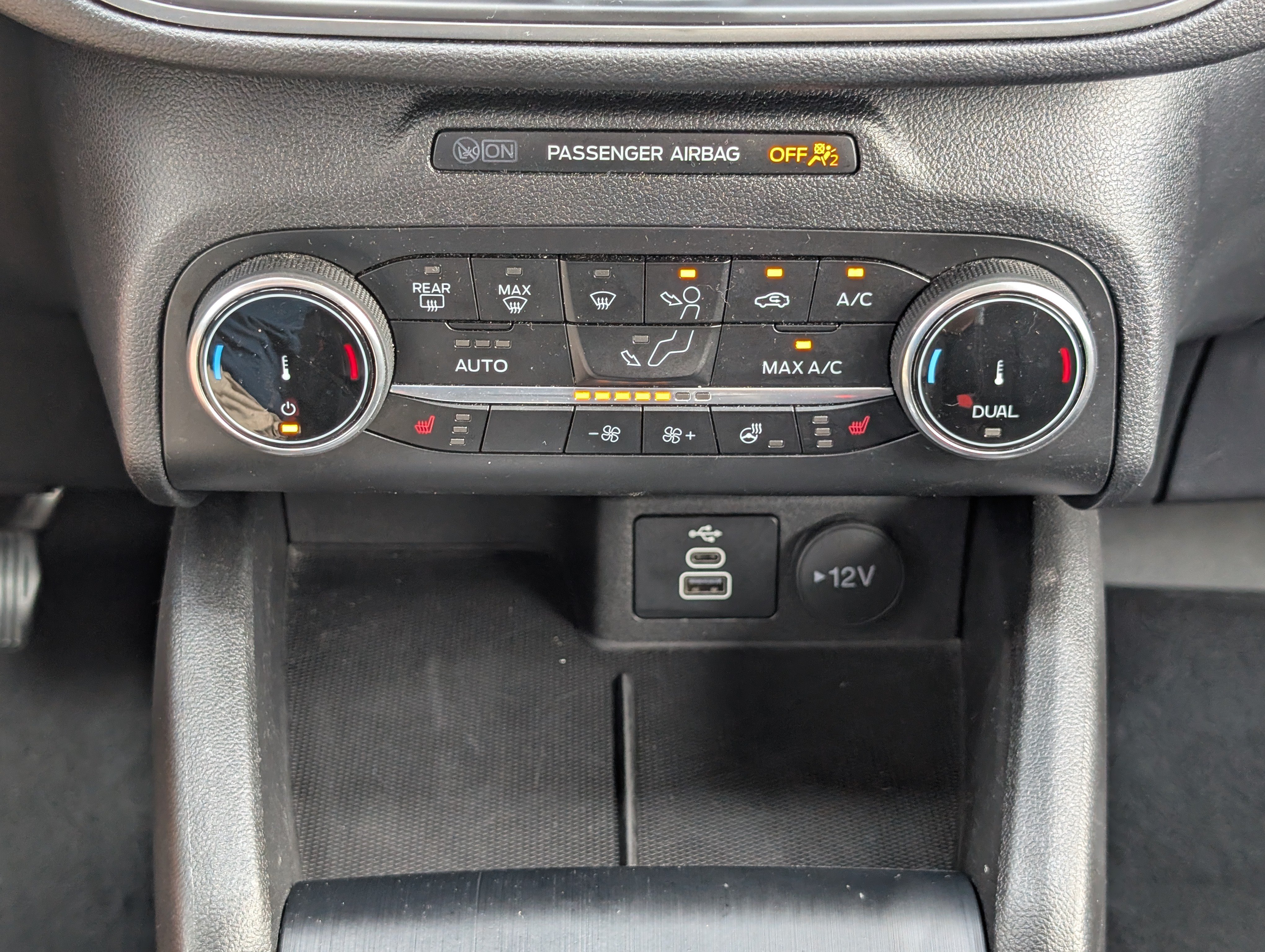 Certified 2024 Ford Escape Active AWD/4WD image 23