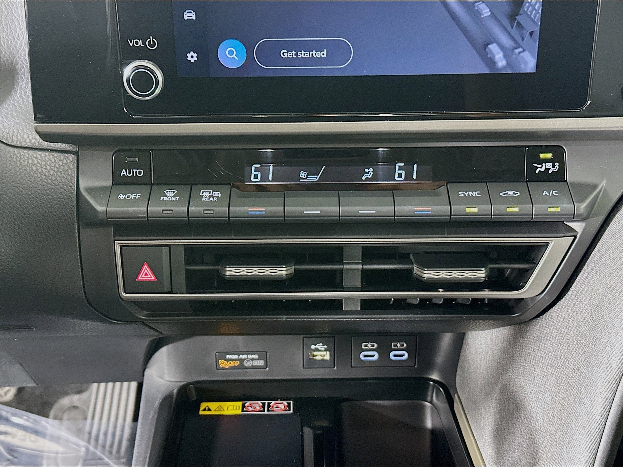 Used 2025 Toyota Camry LE image 21