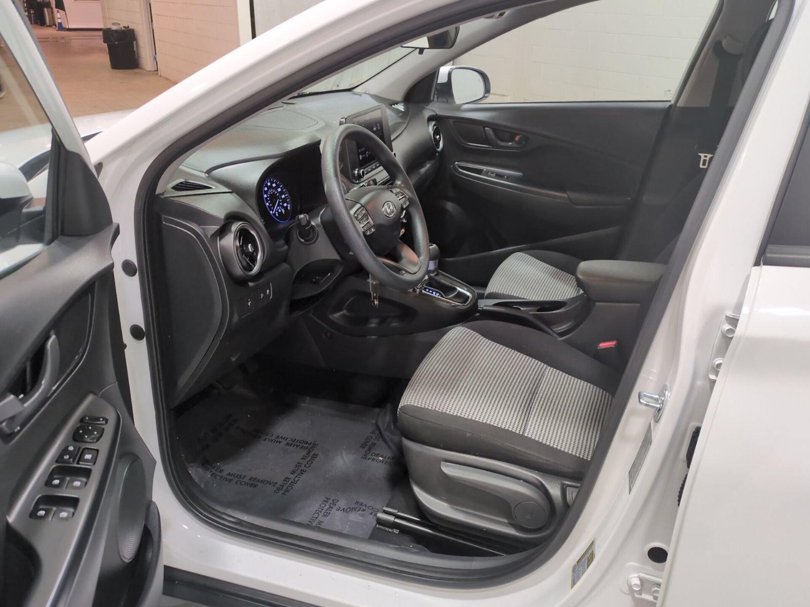 Certified 2023 Hyundai Kona SE FWD image 15