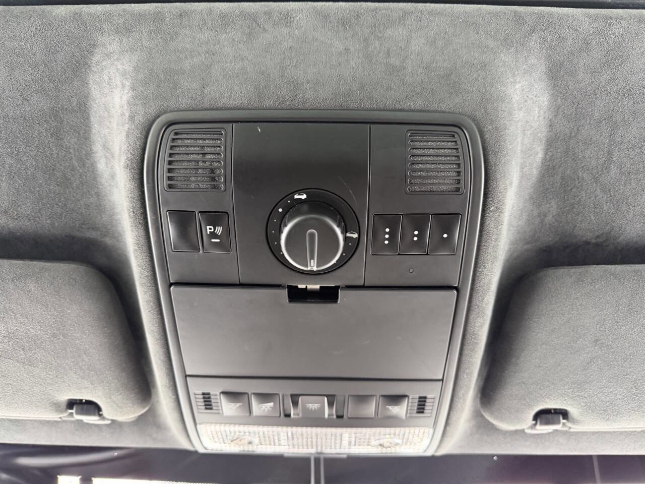 Used 2009 Porsche Cayenne GTS image 34