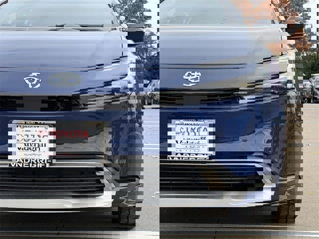 New 2026 Toyota Prius Plug-In Hybrid image 9