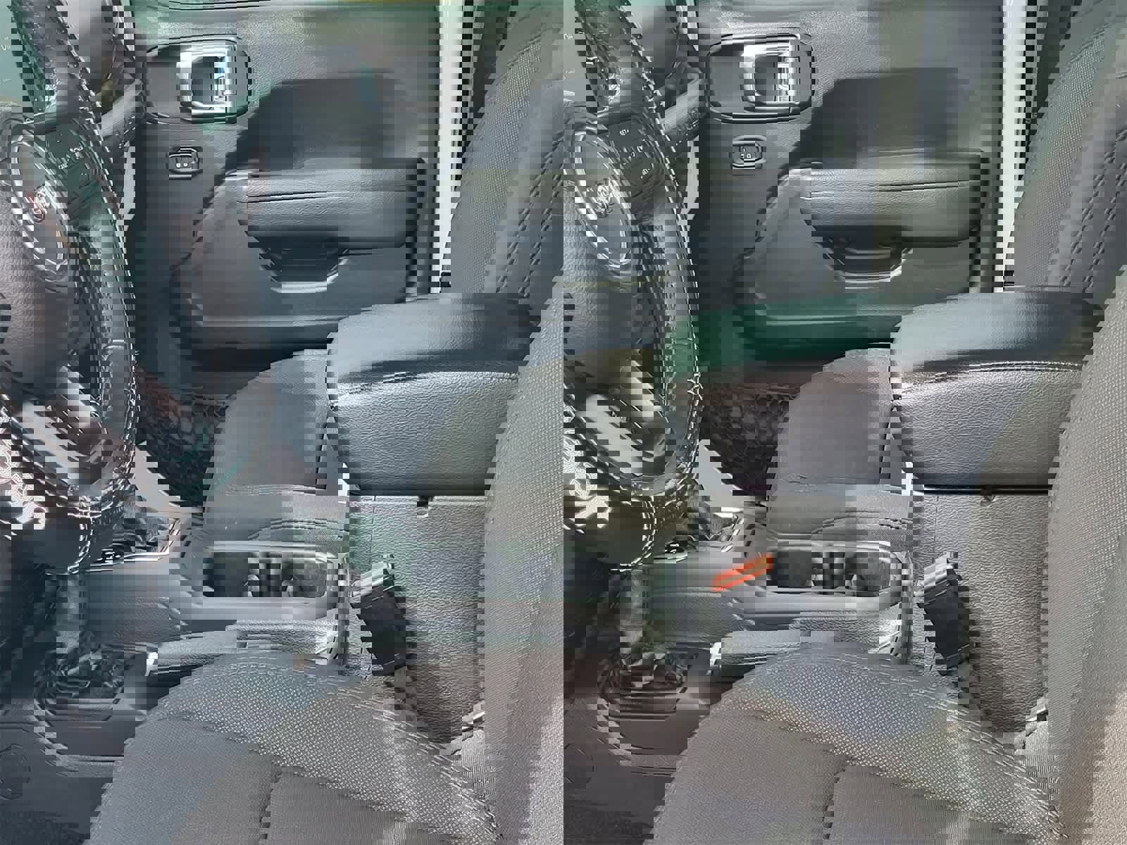 Used 2023 Jeep Wrangler Sport S image 25