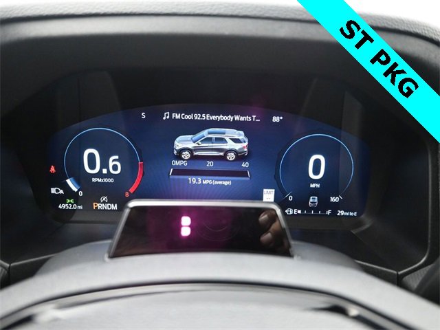 Used 2025 Ford Explorer ST image 6
