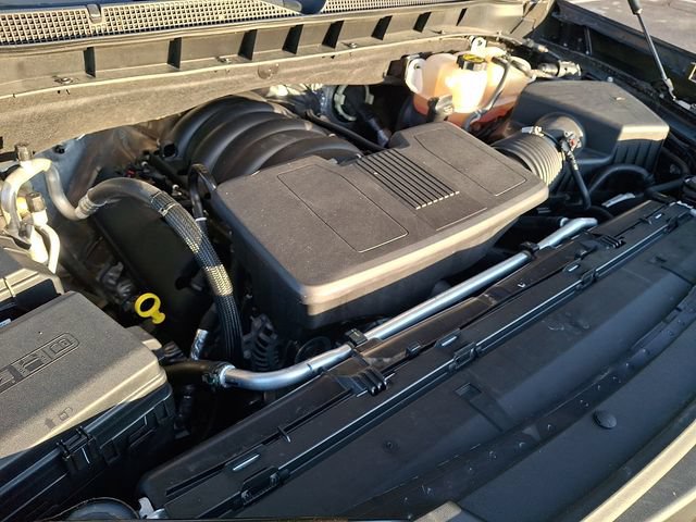 Used 2024 Chevrolet Suburban LT AWD/4WD image 28