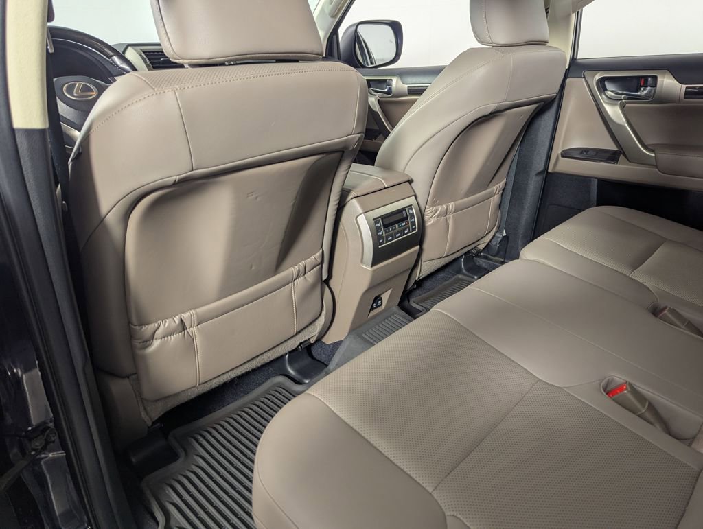 Used 2020 Lexus GX 460 Premium w/ Premium Package image 34