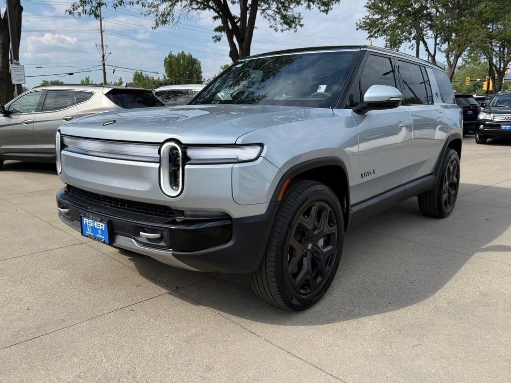 Used 2025 Rivian R1S Adventure AWD/4WD image 8