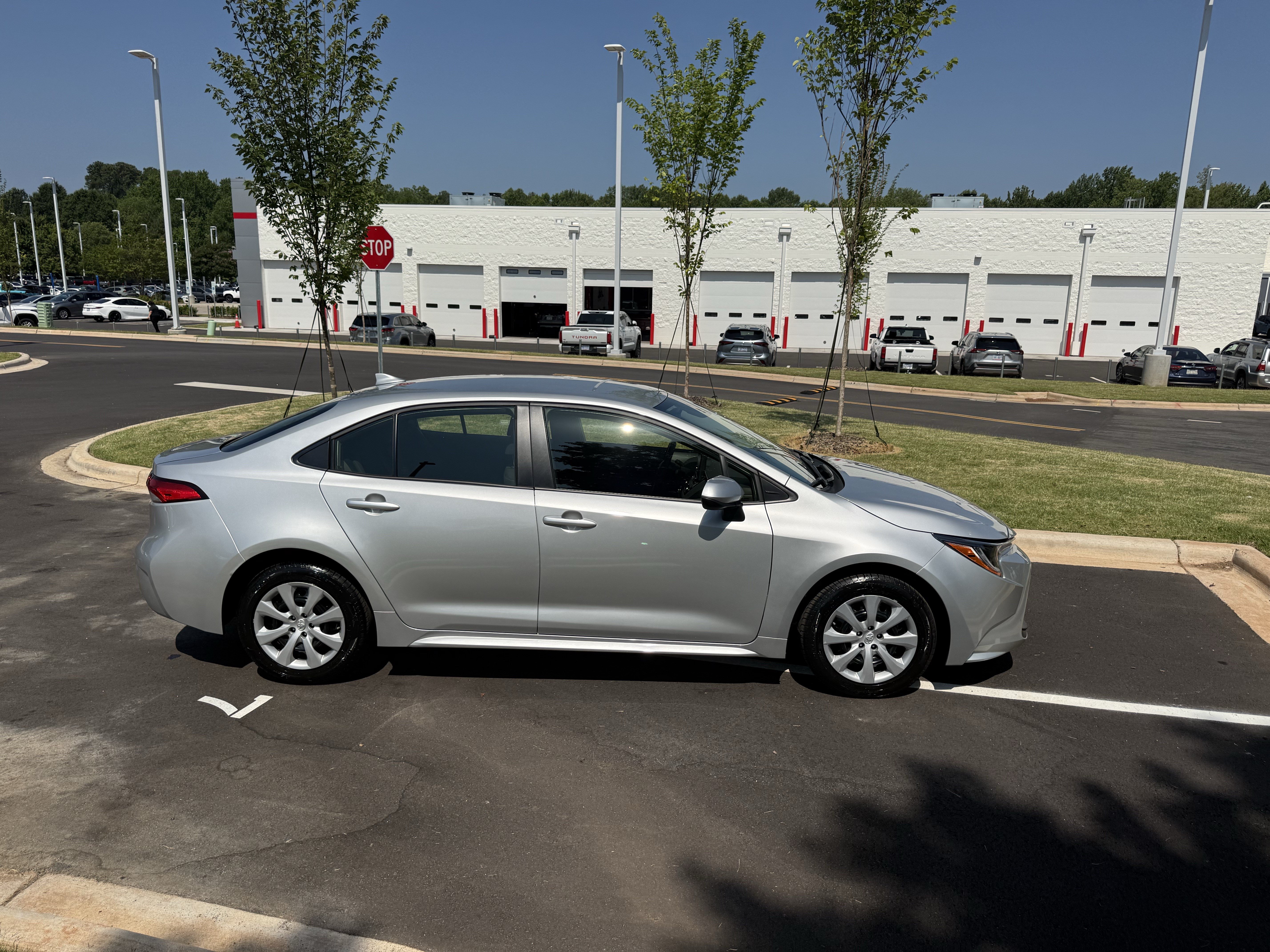Used 2023 Toyota Corolla LE FWD image 11