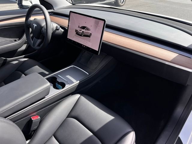 Used 2023 Tesla Model 3 Standard Range image 19