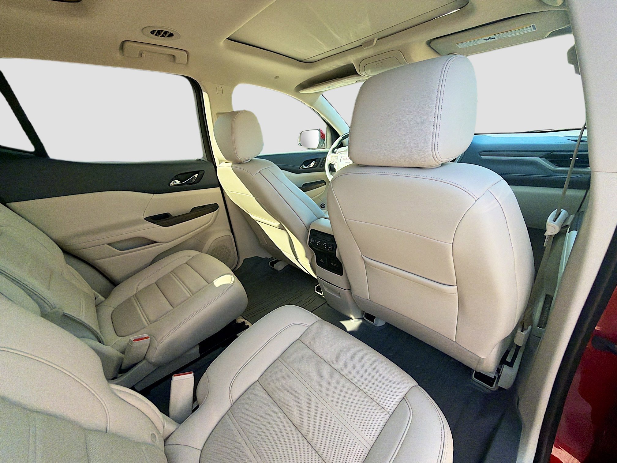 Used 2022 GMC Acadia Denali w/ Denali Ultimate Package image 30