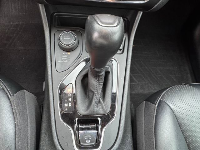 Used 2023 Jeep Cherokee Altitude Lux image 36