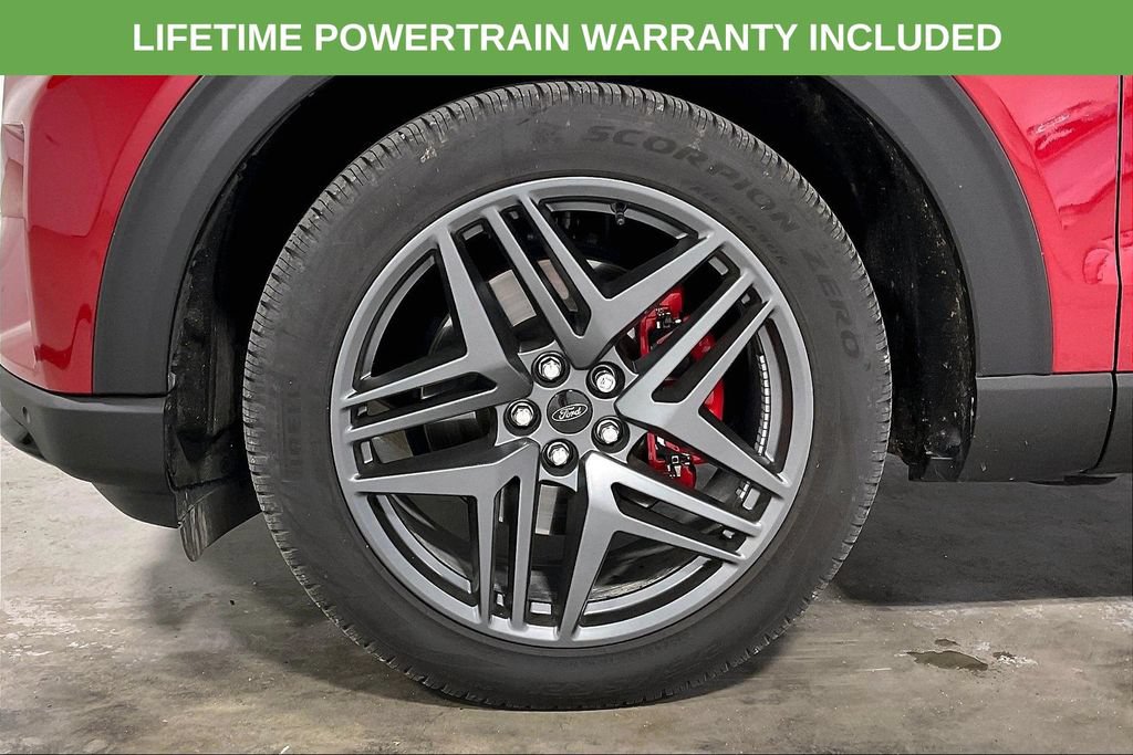 Used 2025 Ford Explorer ST AWD/4WD image 10