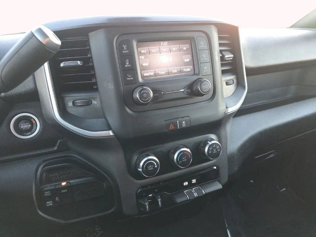 Used 2021 RAM 3500 Big Horn image 23