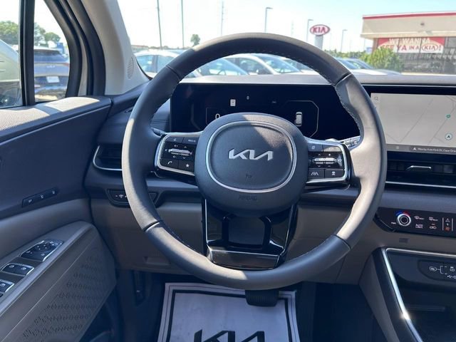 New 2025 Kia Carnival SX FWD image 12
