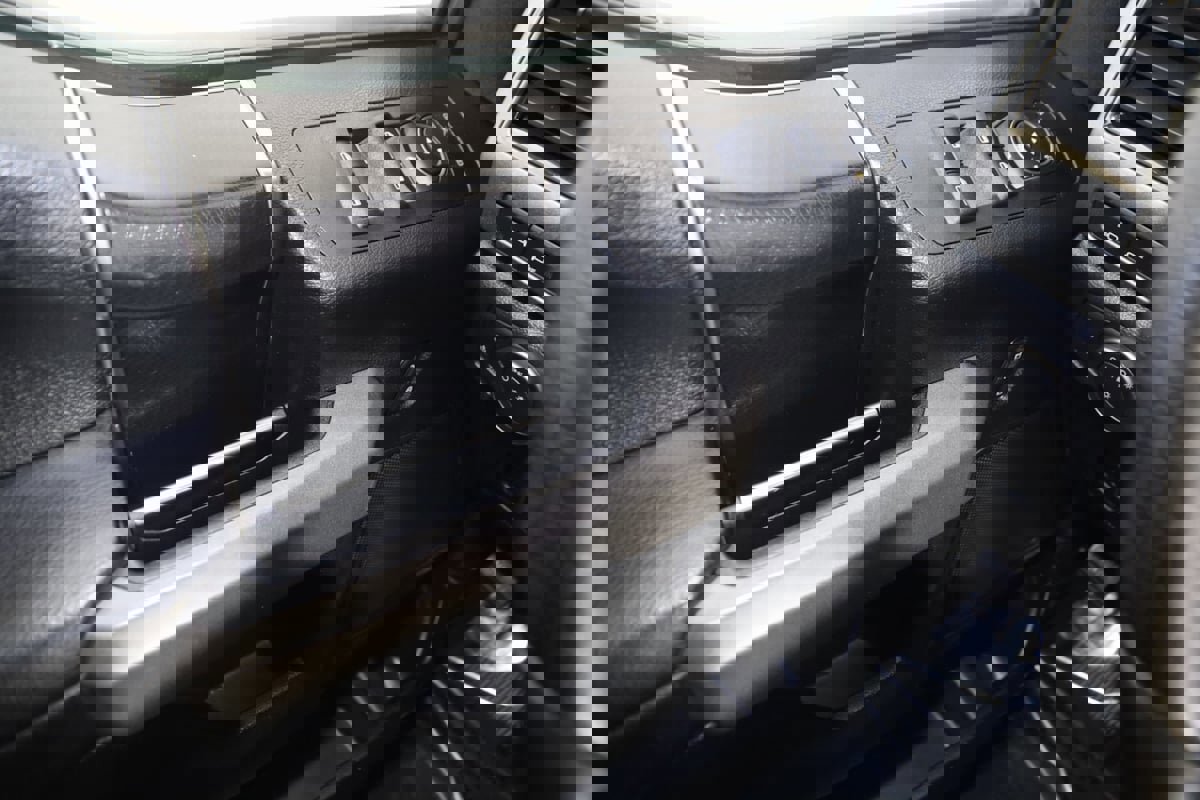 Used 2017 Ford F150 Raptor w/ Equipment Group 801A Mid image 34