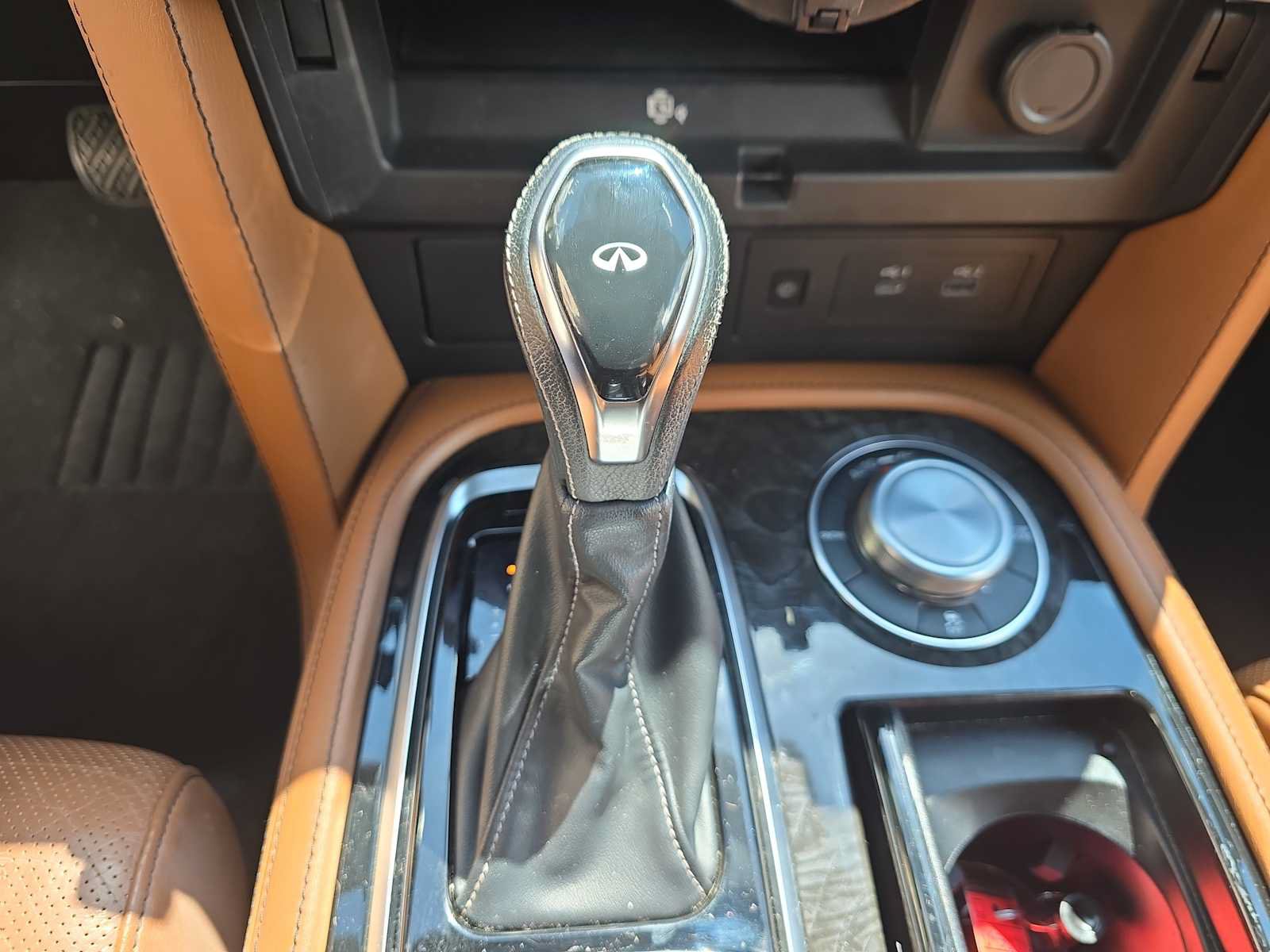 Certified 2024 INFINITI QX80 Sensory w/ Cargo Package AWD/4WD image 21