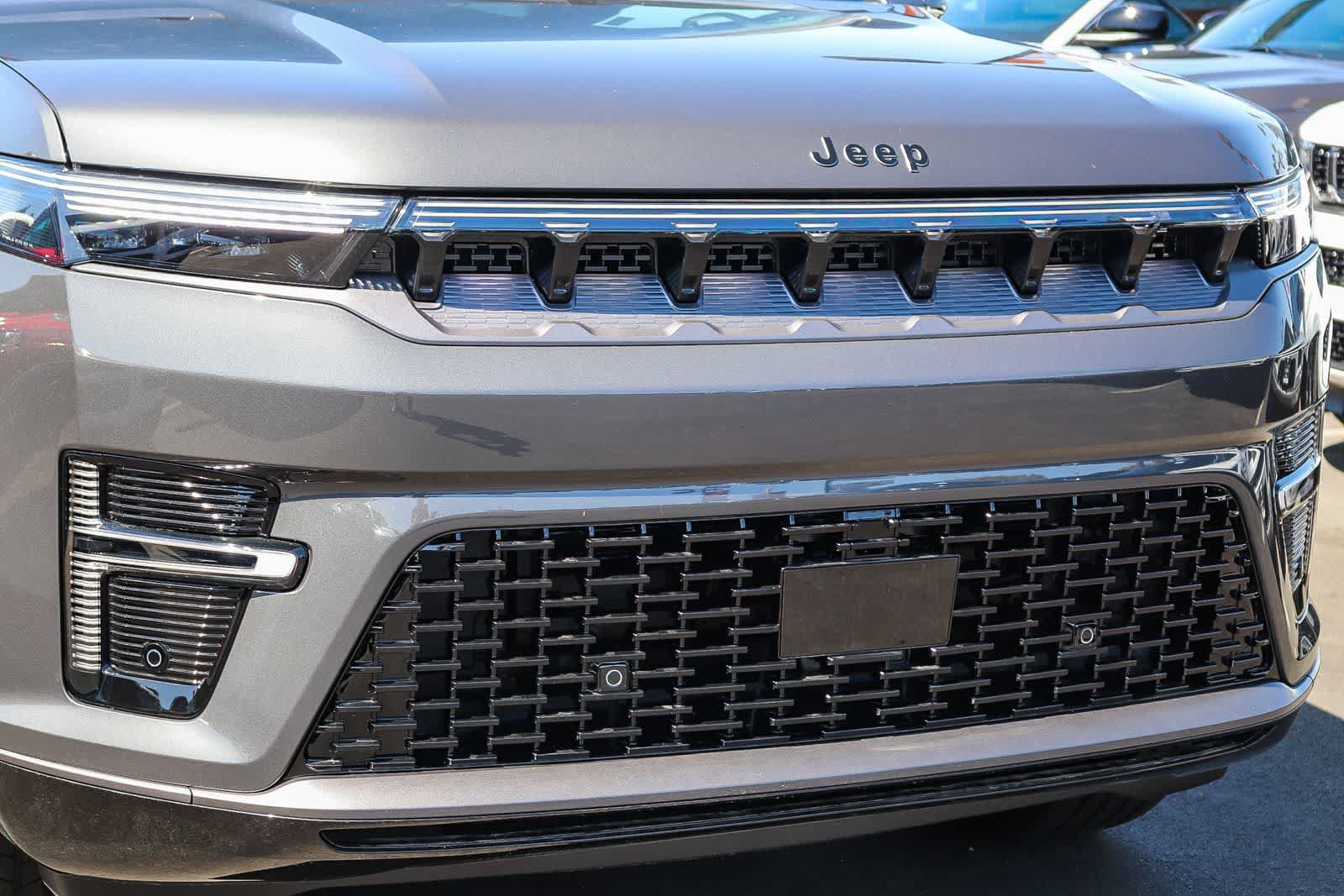 New 2026 Jeep Grand Wagoneer Limited w/ Premium Group II AWD/4WD image 9
