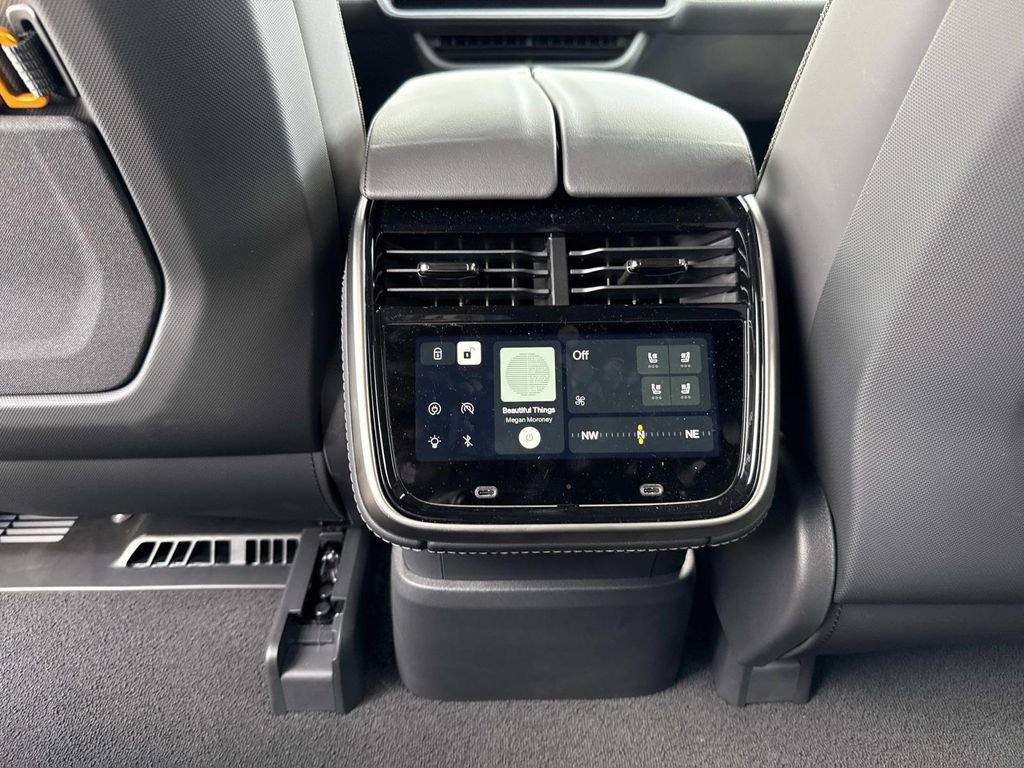 Used 2025 Rivian R1S Adventure AWD/4WD image 20