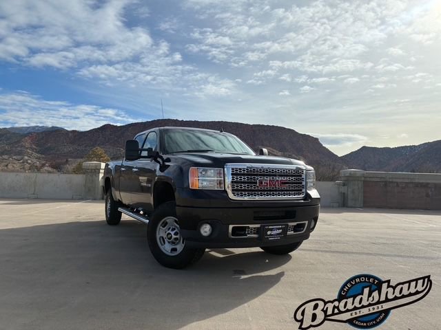 Used 2013 GMC Sierra 2500 Denali image 2