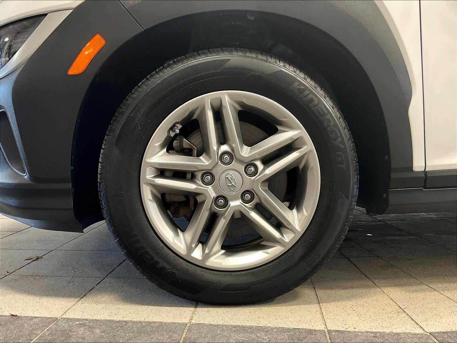 Certified 2022 Hyundai Kona SE AWD/4WD image 7