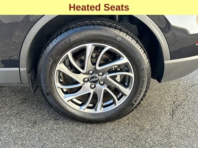 Used 2021 Lincoln Corsair AWD w/ Equipment Group 101A image 9