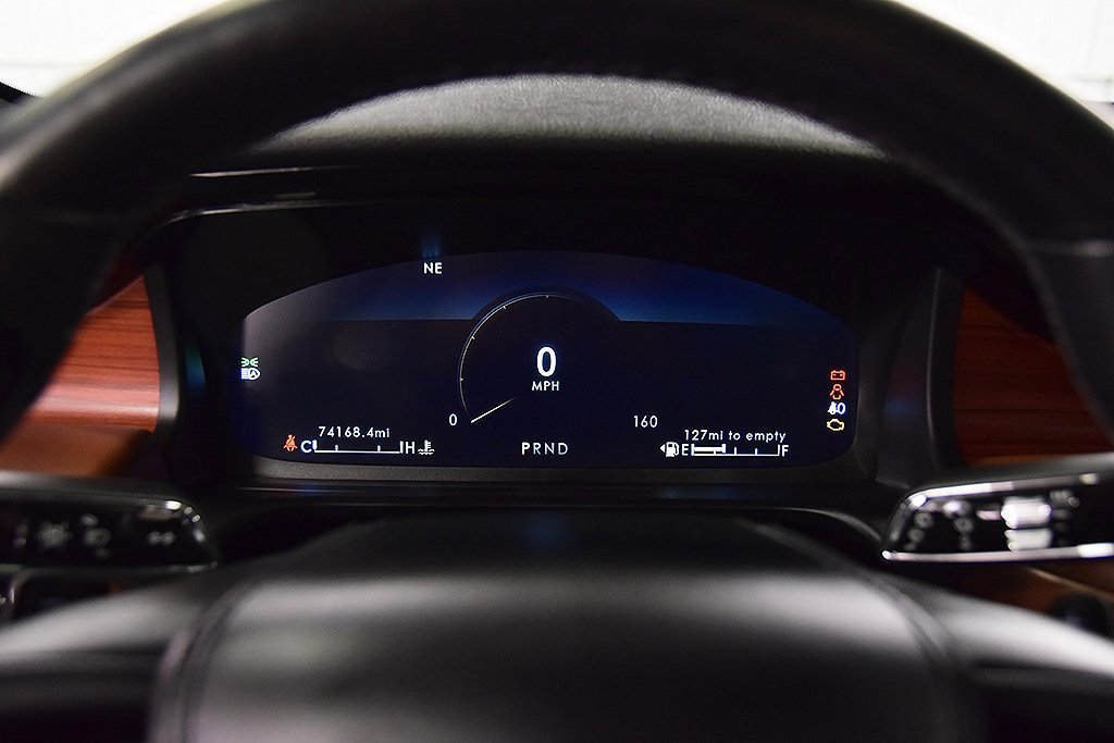 Used 2022 Lincoln Aviator Reserve w/ Equipment Group 201A image 16