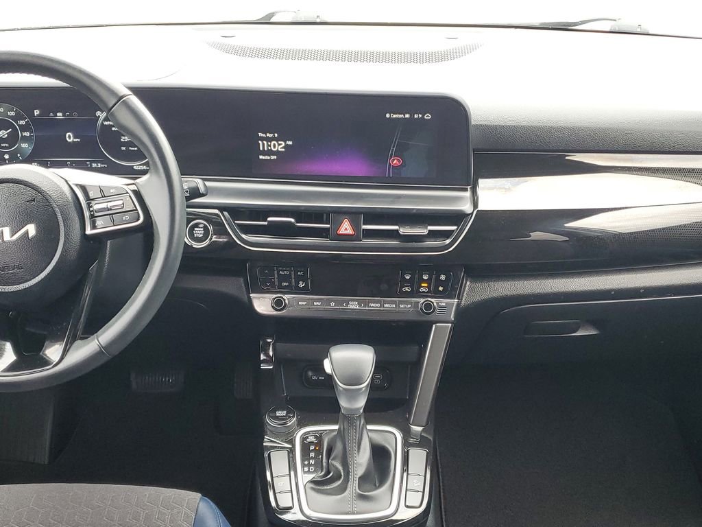 Certified 2024 Kia Seltos S FWD image 23