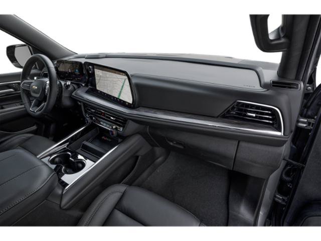 Used 2025 Chevrolet Suburban LT AWD/4WD image 14