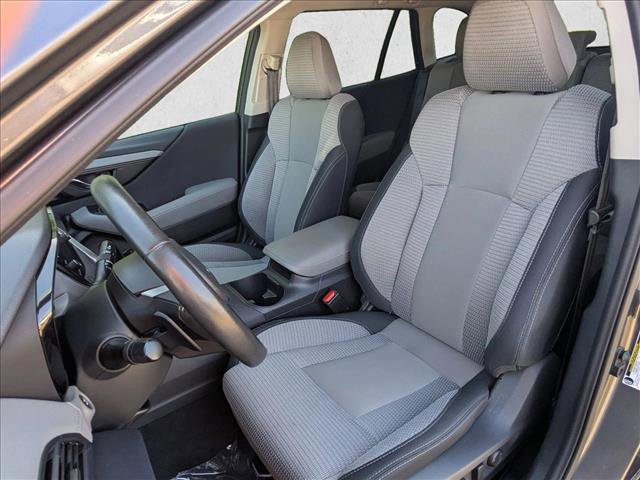 Used 2025 Subaru Outback Premium AWD/4WD image 16