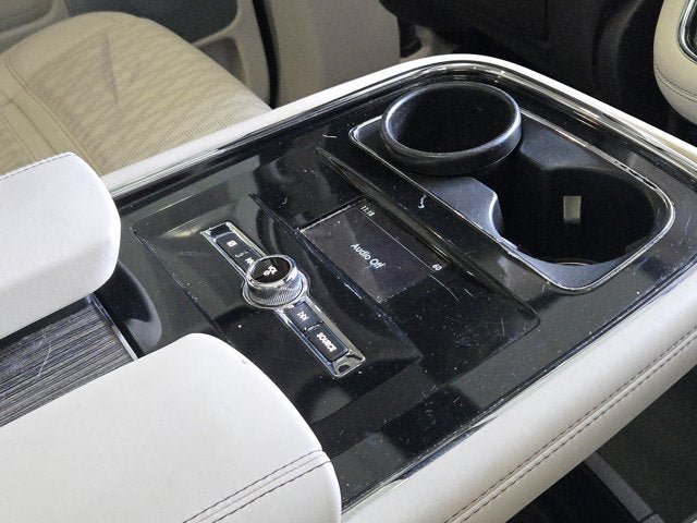 Used 2020 Lincoln Navigator Black Label AWD/4WD image 11