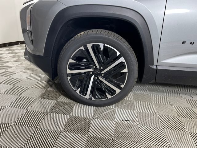 New 2026 Chevrolet Equinox RS w/ Convenience Package III FWD image 23