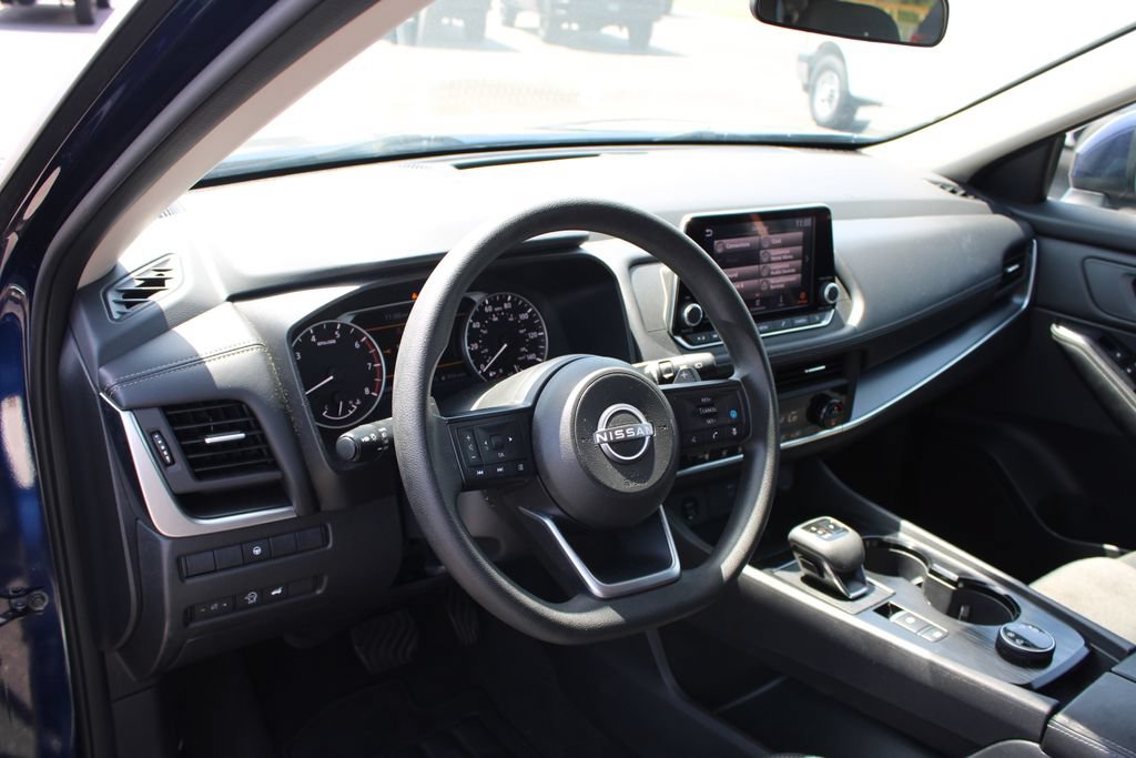 Used 2024 Nissan Rogue SV AWD/4WD image 24