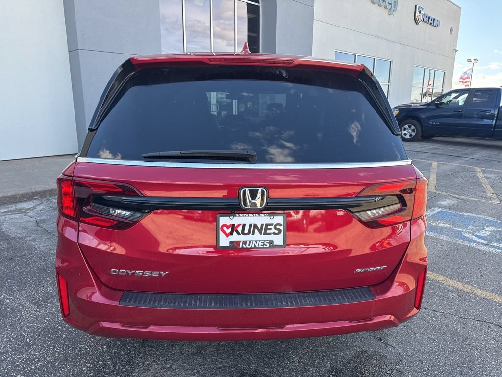 Used 2025 Honda Odyssey Sport-L image 6