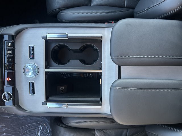New 2027 Lincoln Navigator Reserve w/ Jet Appearance Package AWD/4WD image 16
