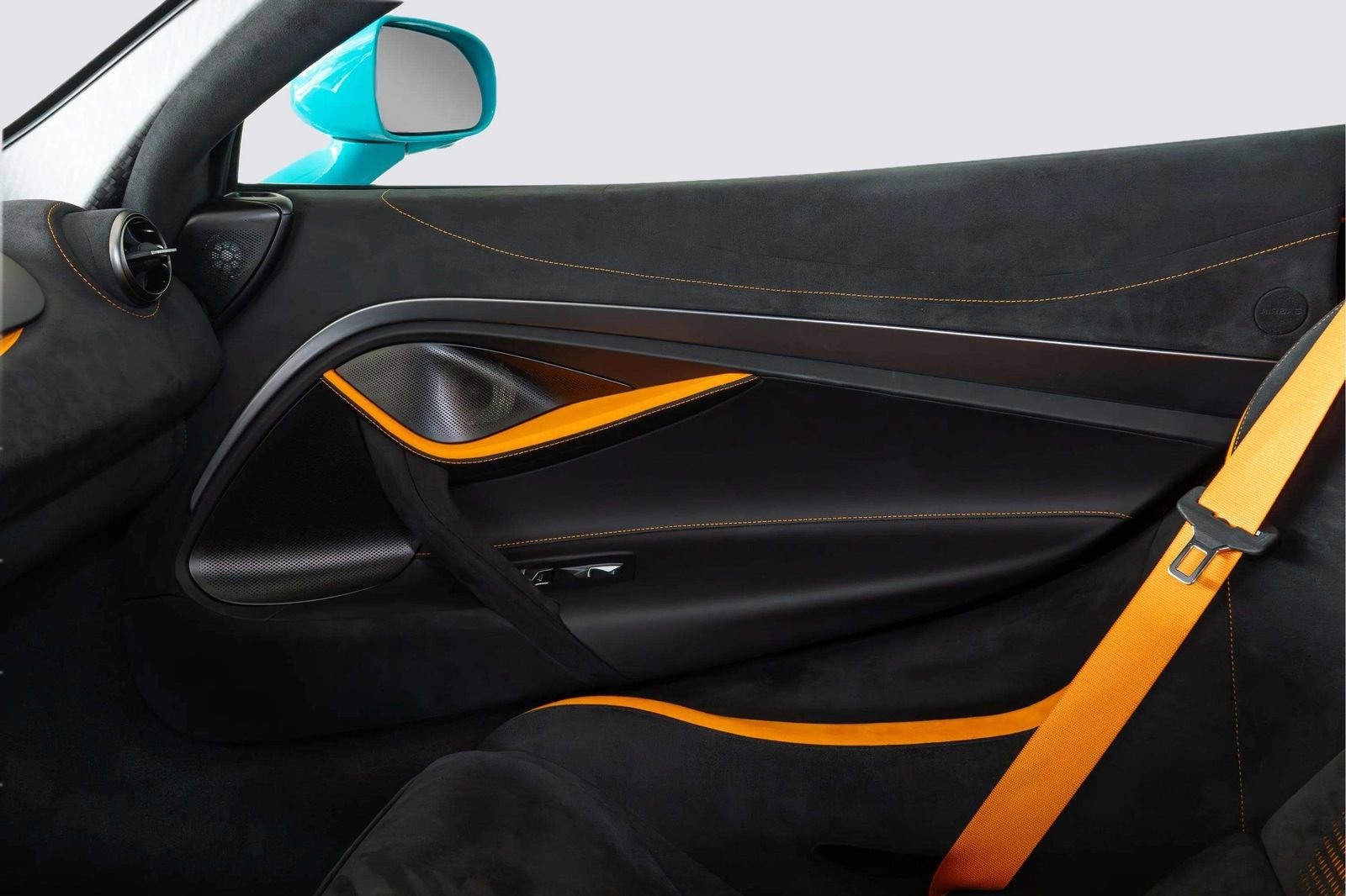 Used 2024 McLaren 750S RWD image 16