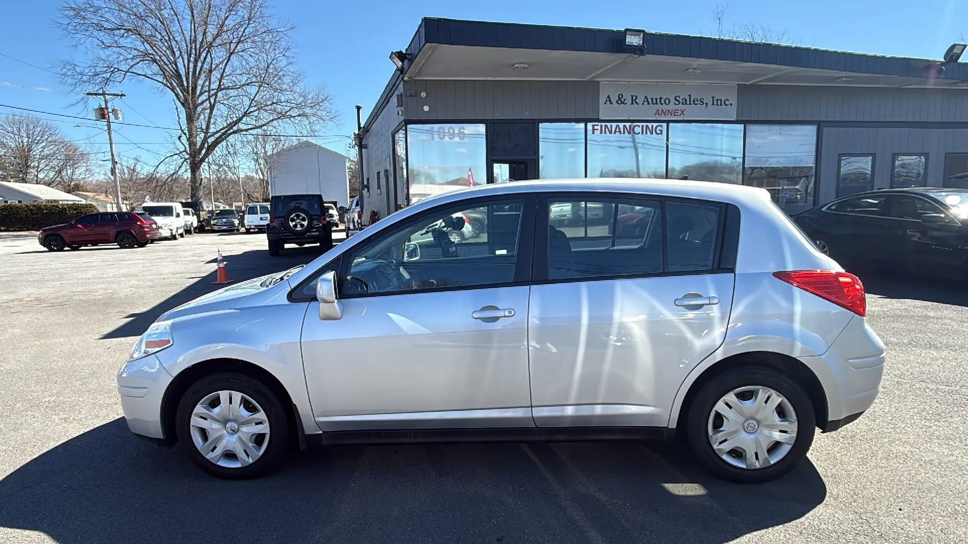 Used 2010 Nissan Versa 1.8 S w/ PWR Plus Pkg image 4