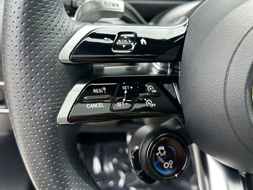 Certified 2025 Mercedes-Benz GLB 35 AMG 4MATIC image 28