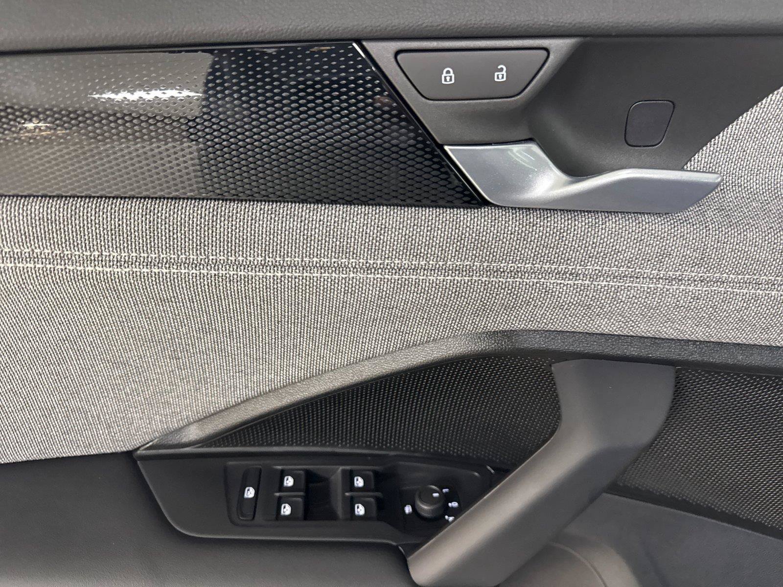 New 2026 Volkswagen Tiguan S AWD/4WD image 10