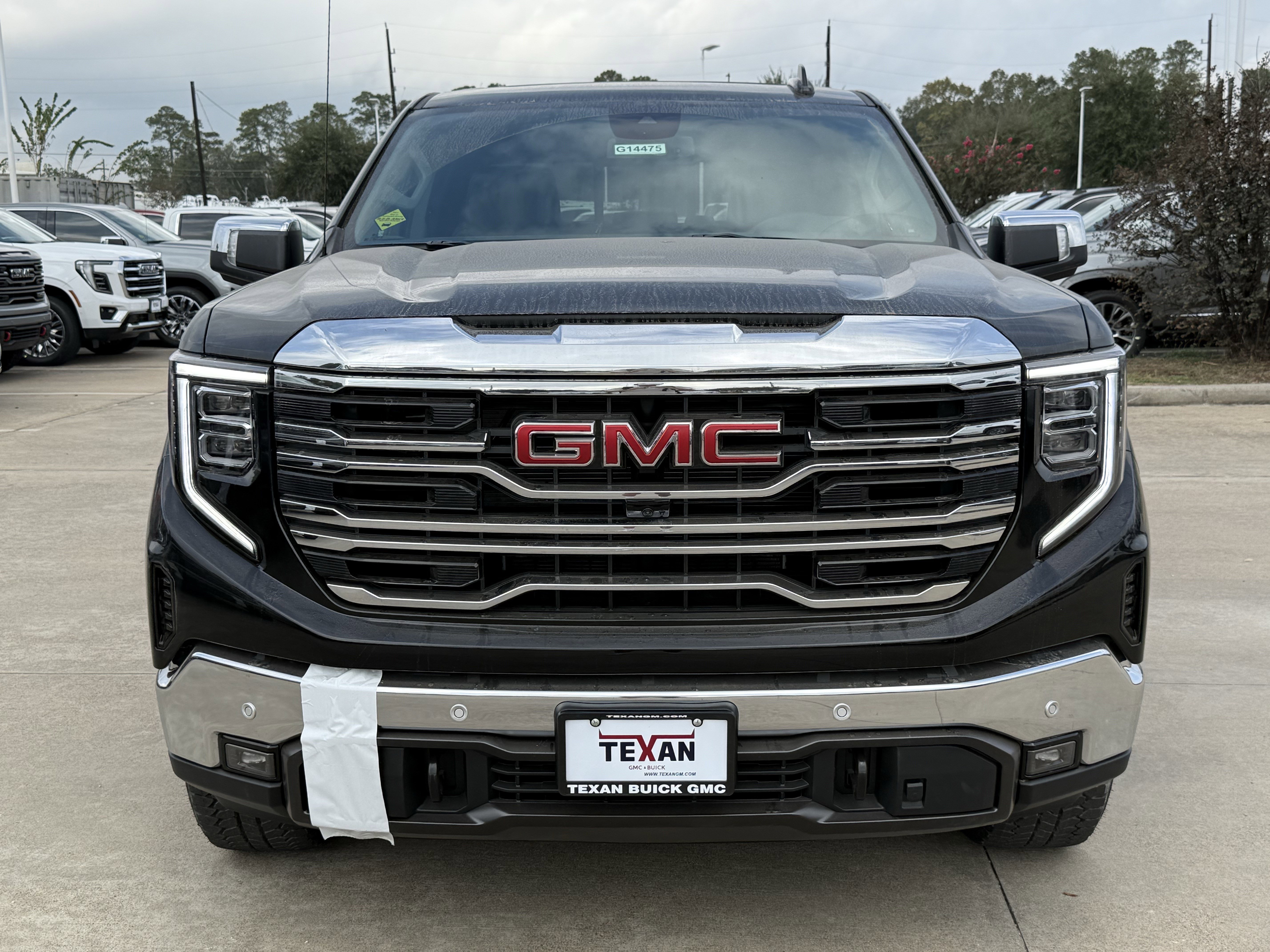 New 2026 GMC Sierra 1500 SLT image 7