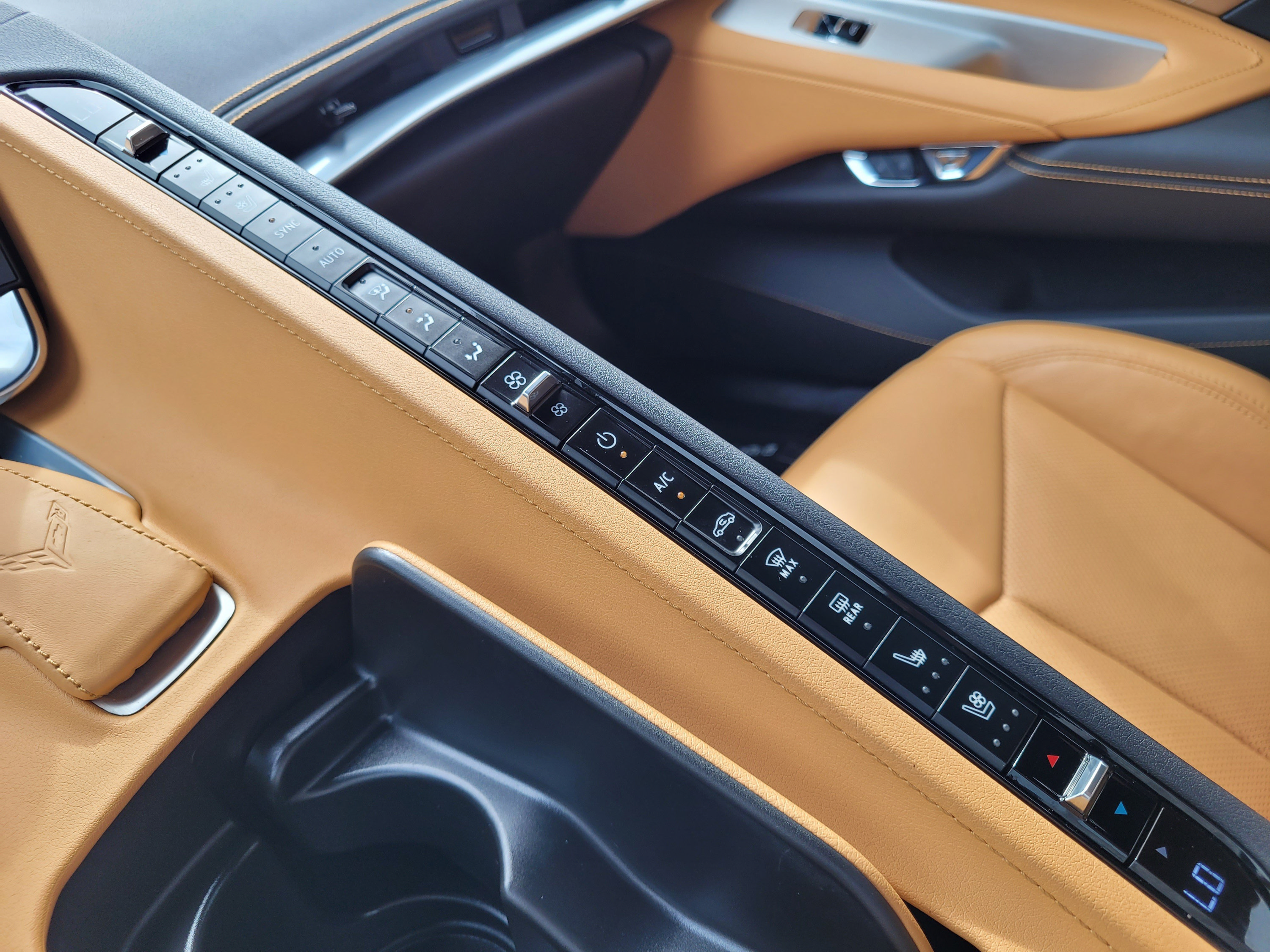 Used 2023 Chevrolet Corvette Stingray Preferred Conv w/ Chrome Exterior Badge Package RWD image 20