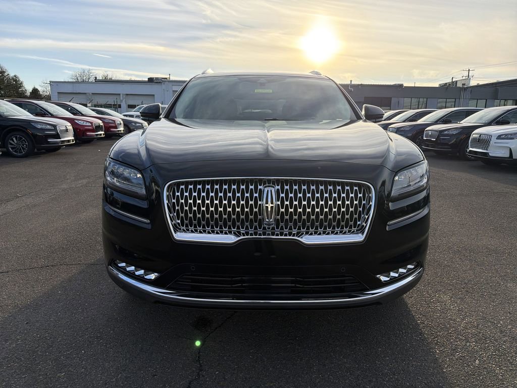 Certified 2023 Lincoln Nautilus Reserve w/ Equipment Group 202A image 8