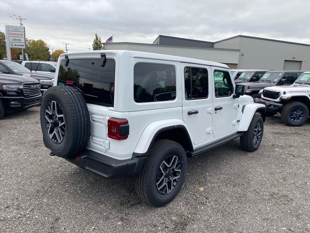 New 2027 Jeep Wrangler Unlimited Sahara AWD/4WD image 4